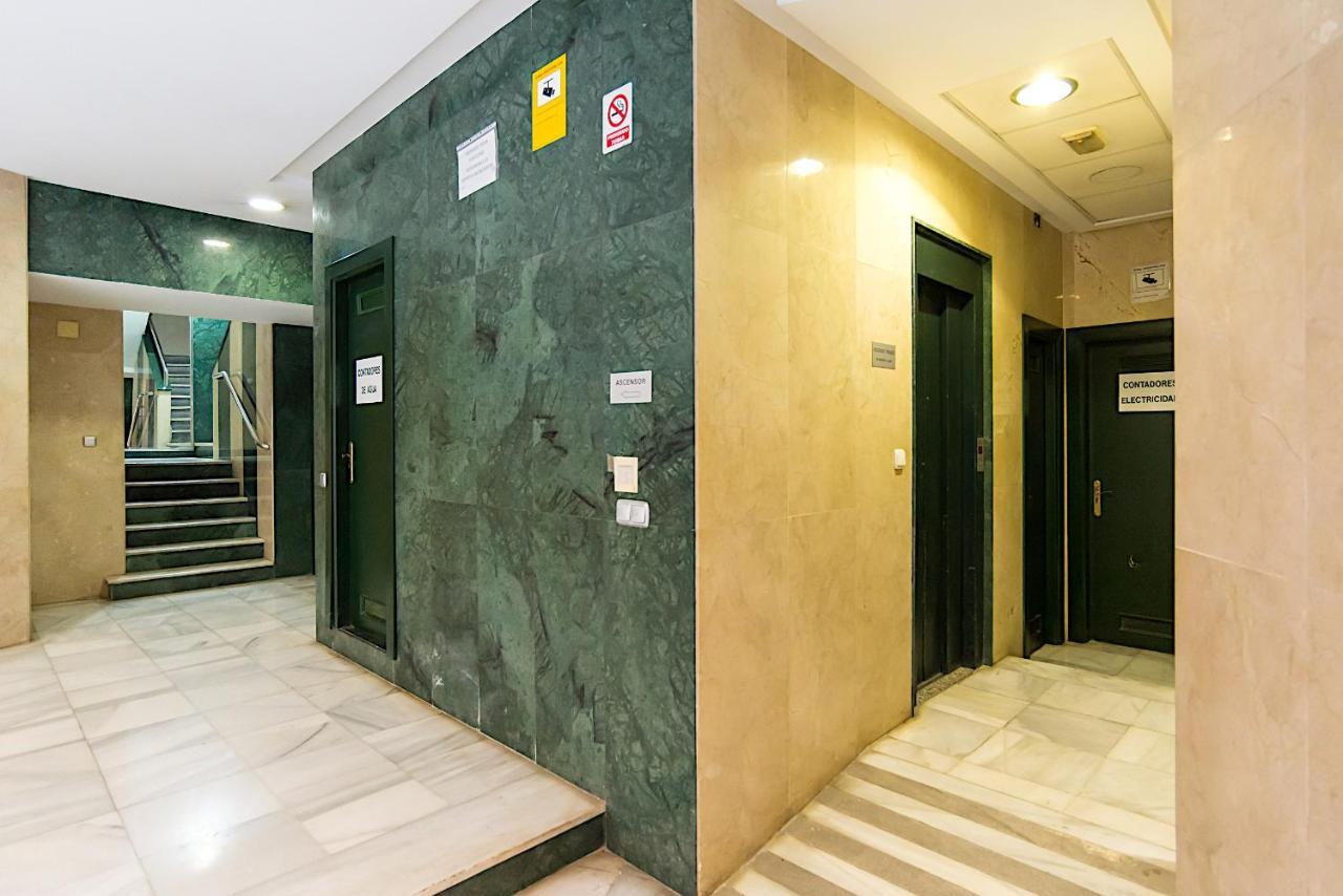 Rooms Young People Only, Soho Citycenter Μάλαγα Εξωτερικό φωτογραφία